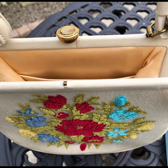Vintage Needlepoint Handbag in rich hues. Must see - Picture 2 of 11